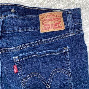 🦋 Levis Denim Shorts